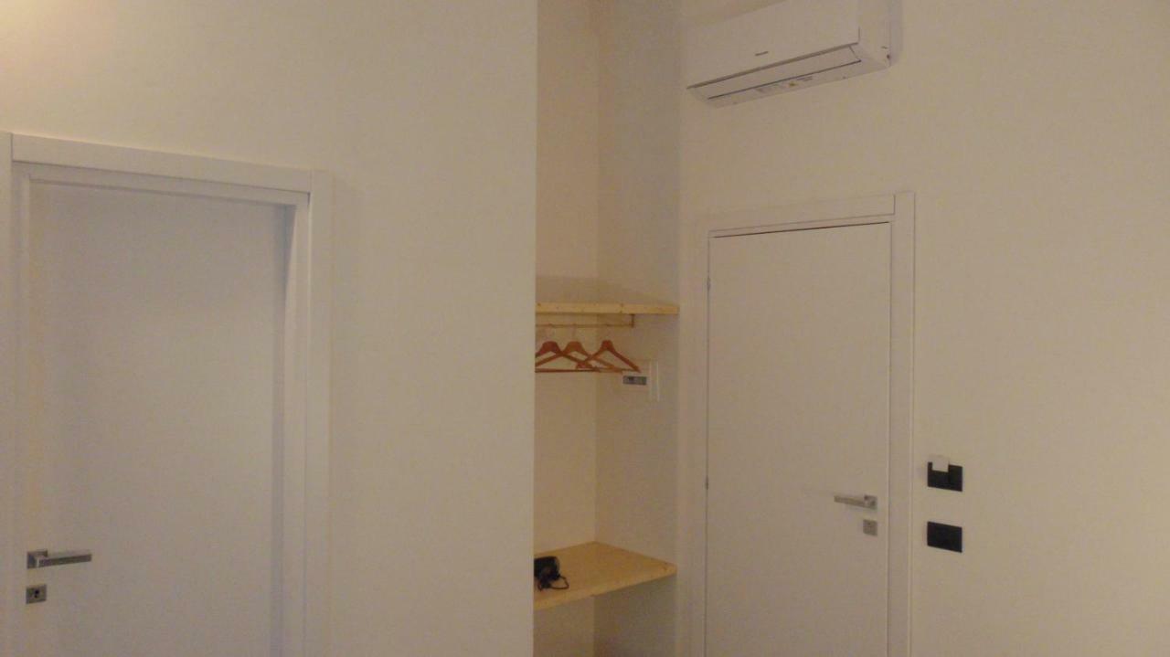 Neapolitan Flat B&B Luaran gambar