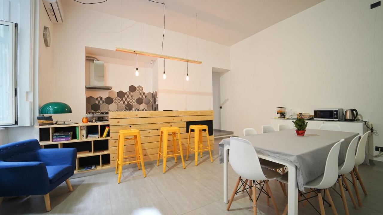 Neapolitan Flat B&B Luaran gambar