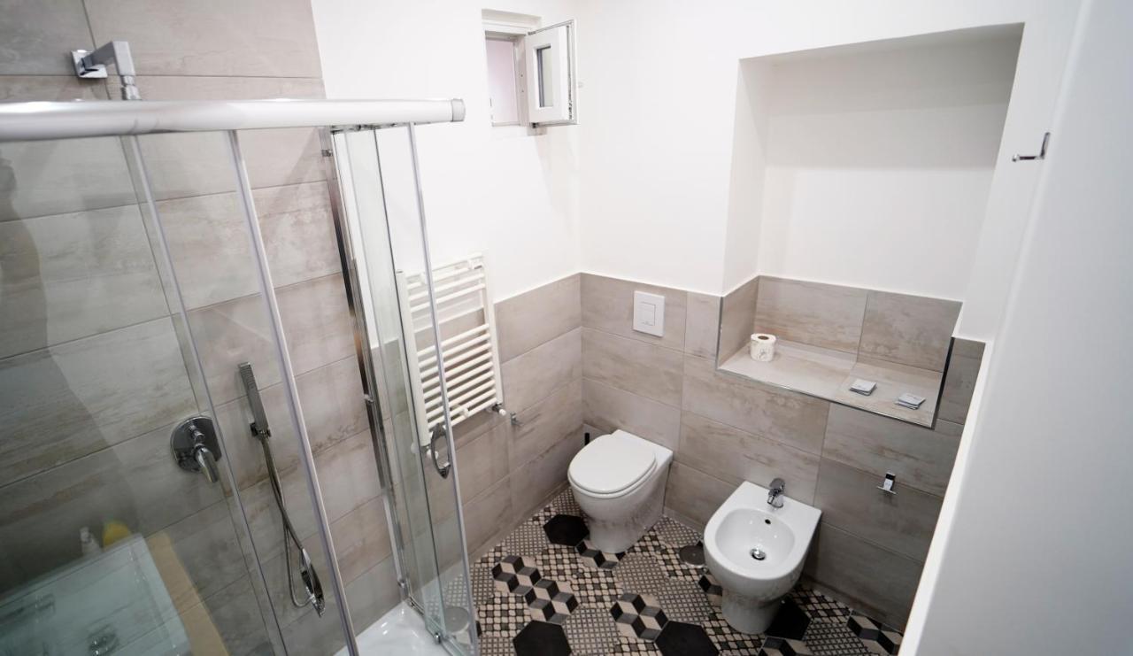 Neapolitan Flat B&B Luaran gambar